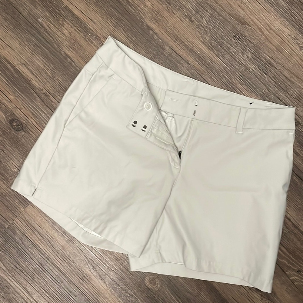 nike | dri-fit khaki shorts